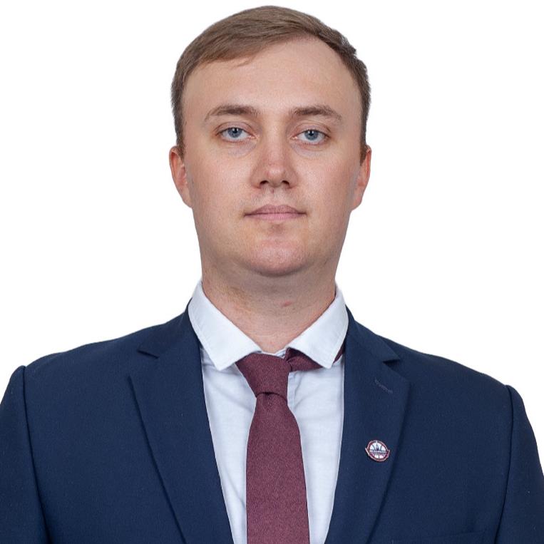 Максим Бугунов