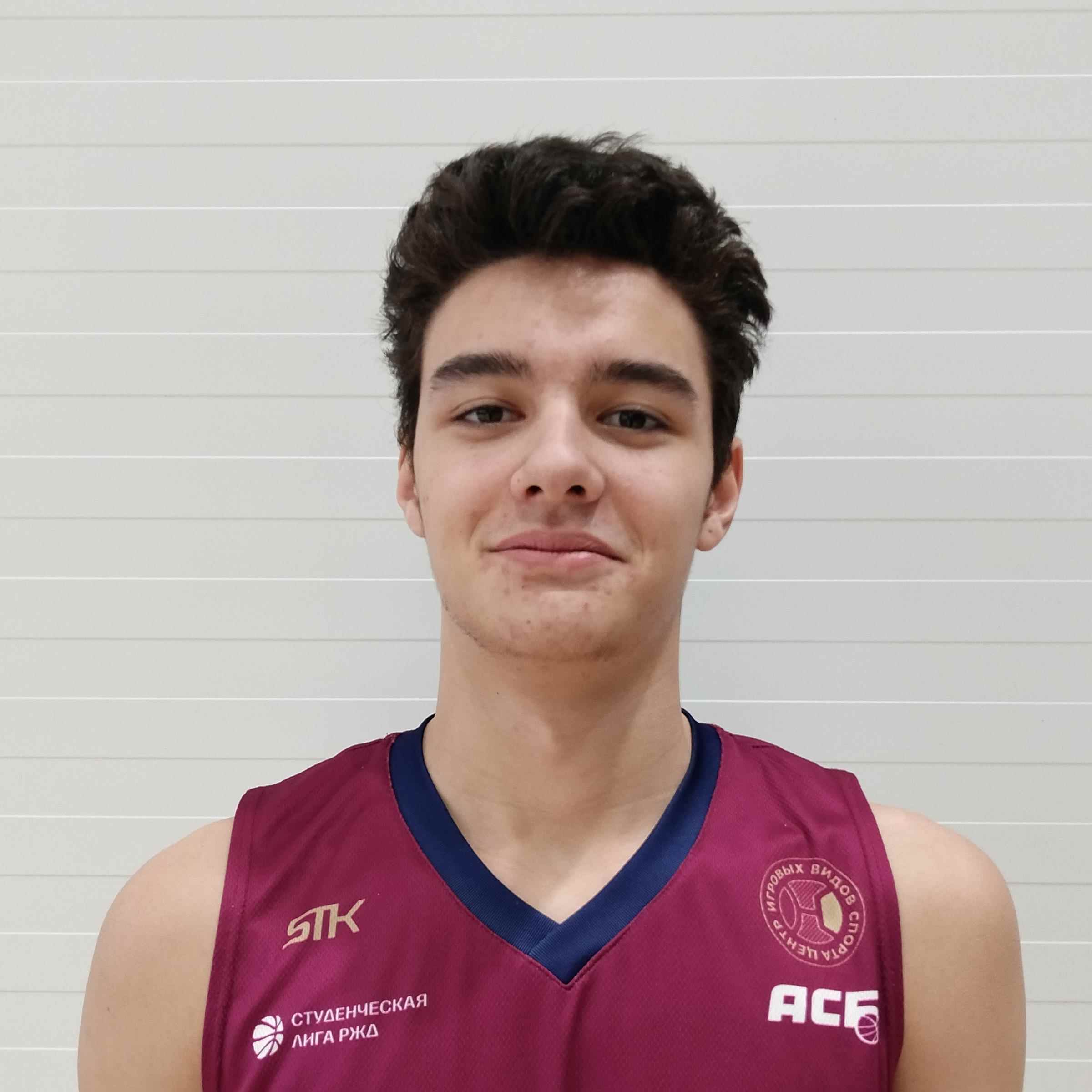 Савин Роман