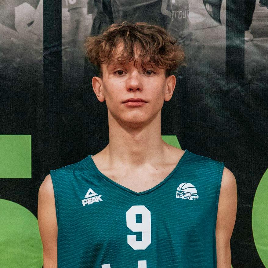 Вадюхин Артем