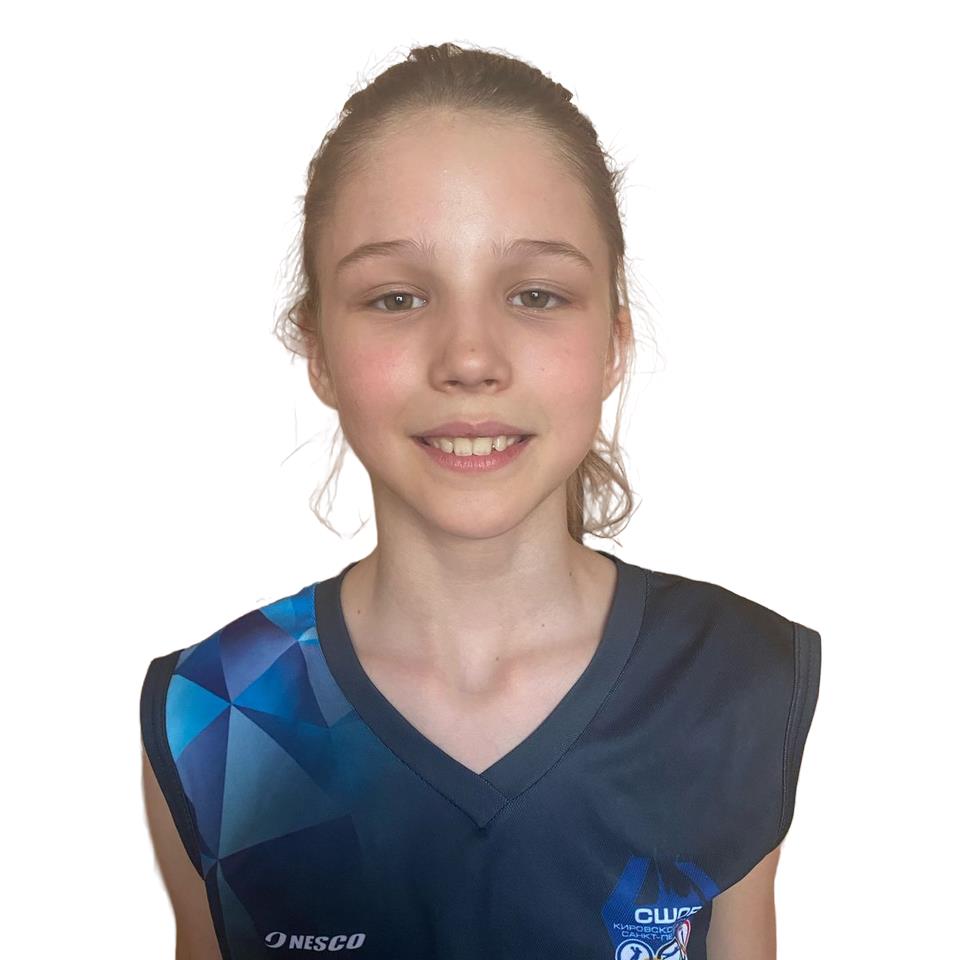 Нижних Ксения