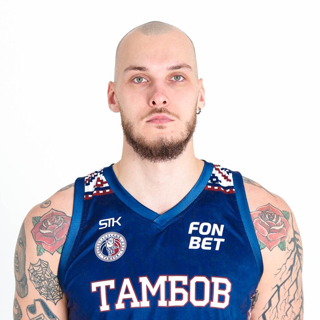 Дмитрий Карбусов